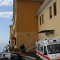 Colto da infarto in vacanza a Ravello, turista inglese operato al Ruggi di Salerno 