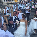 Matrimonio da vip tra Amalfi e Ravello: per Giuseppe e Nunzia il gruppo folk si esibisce in piazza /FOTO E VIDEO