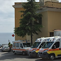 Ravello, donna cade in strada e si frattura la spalla, marito annuncia azioni legali contro Comune