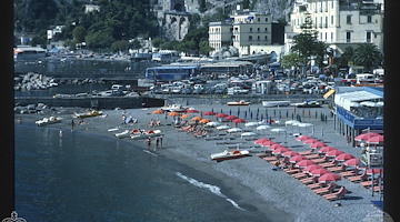 Gli anni ottanta di Amalfi, Atrani, Ravello e Scala nelle fotografie di Keld Helmer-Petersen